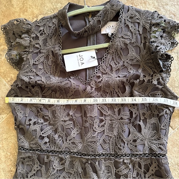 NWT J.O.A. grey lace dress- just one answer size large woman’s dress cap sleeve - Picture 6 of 10